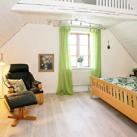 Semesterbostad Xii